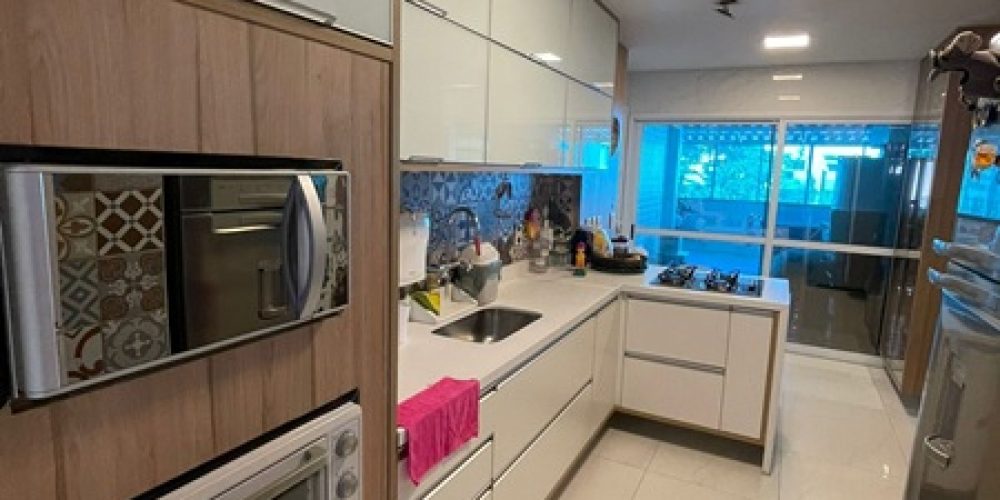 0c1302e4-e0fb-457c-af0c-edac7e8bf322