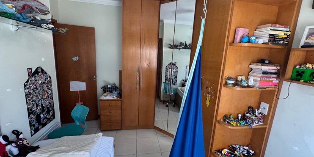 6cfe5a7b-5575-42f4-947e-216927e9a5d8