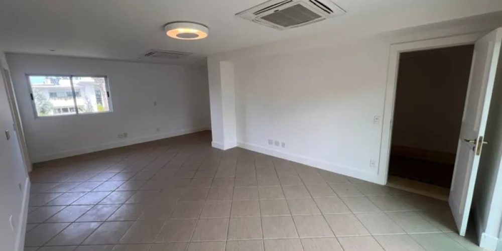 WhatsApp Image 2026-02-04 at 13.25.39